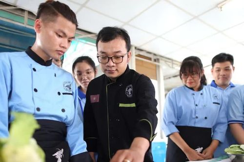 Để người học vững tay nghề và có việc làm với thu nhập ổn định