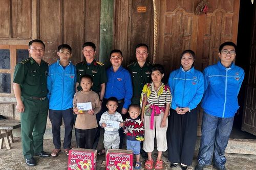 Gieo sinh kế, vun niềm tin nơi biên cương