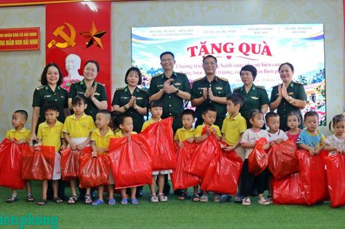 Gửi yêu thương đến người dân biên giới