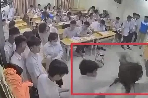 Nóng: Bắt khẩn cấp nam sinh lớp 12 bạo lực với giáo viên chủ nhiệm ngay trong giờ học