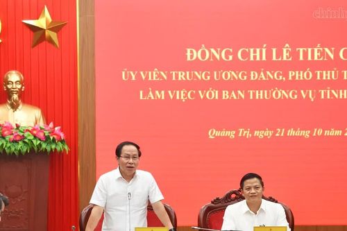 Quảng Trị cần giảm thực chất 50% thời gian thủ tục hành chính, nhân rộng cơ chế 'luồng xanh'