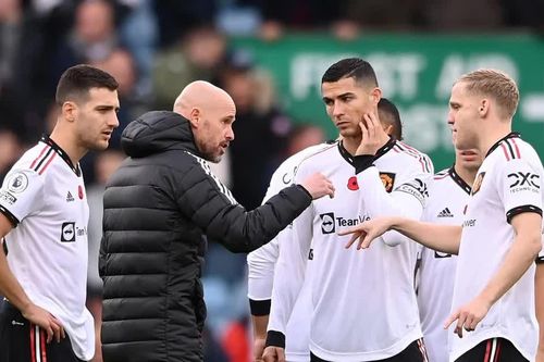 Ten Hag tố Ronaldo lười biếng tại Man United