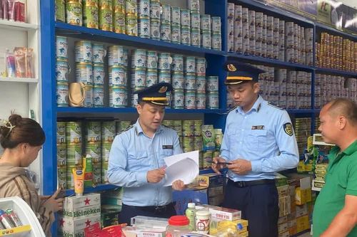 Bị phạt vì không treo biển cấm bán thuốc lá cho người dưới 18 tuổi