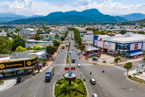Mẹ mất, nhà đất gần 6 tỷ được chia cho anh cả, em út khởi kiện đòi quyền thừa kế