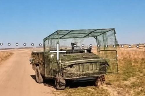 Video UAV Nga tập kích robot vận tải hạng nặng của Ukraine ở Zaporizhzhia