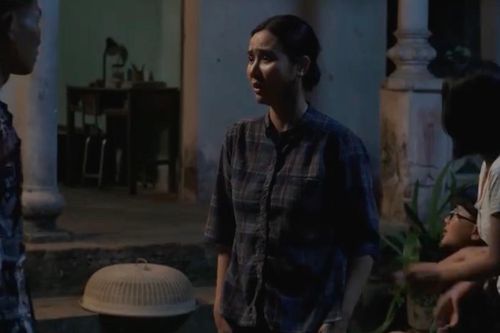 'Căn nhà không mái che' tập 6: Chủ nợ đến tận nhà đánh Hạnh giữa bữa cơm