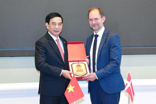 Việt Nam và Đan Mạch cần mở rộng hợp tác công nghiệp quốc phòng