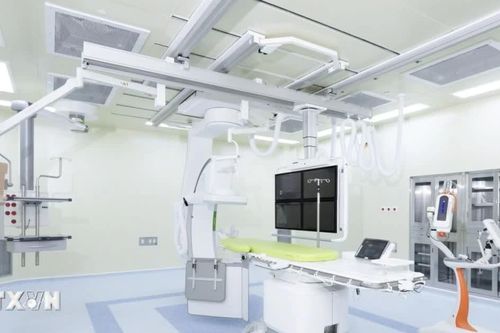 Sửa đổi 6 luật về y tế: Kiểm soát giá thuốc, ngăn mua bán lòng vòng để nâng giá thiết bị