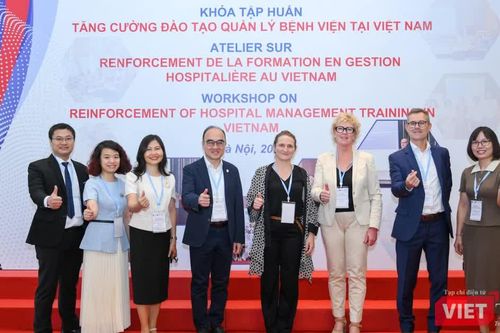 Nhân viên y tế kiệt sức, khó đòi hỏi người bệnh hài lòng