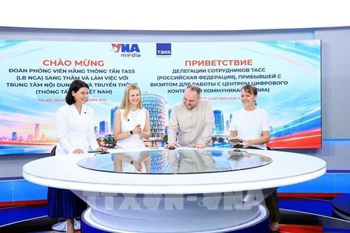 Đoàn phóng viên Hãng Thông tấn TASS thăm và làm việc với Thông tấn xã Việt Nam
