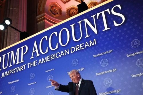 Chương trình 'Tài khoản Trump' hút mạnh tiền tài trợ từ giới giàu Mỹ