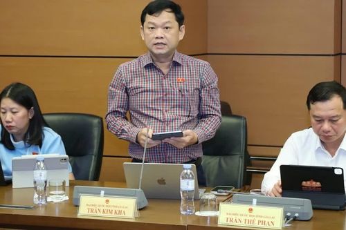 Hoàn thiện chính sách du lịch, bảo vệ quyền lợi người dân và doanh nghiệp