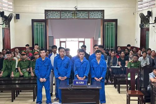 Gia Lai: Mang hung khí giải quyết mâu thuẫn, 11 bị cáo lãnh án