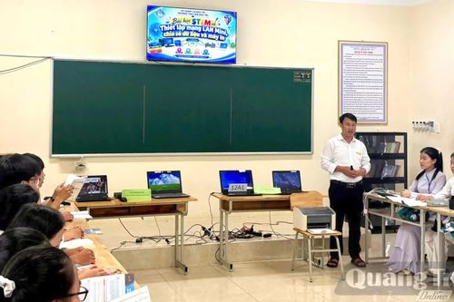 Người truyền lửa đam mê Tin học