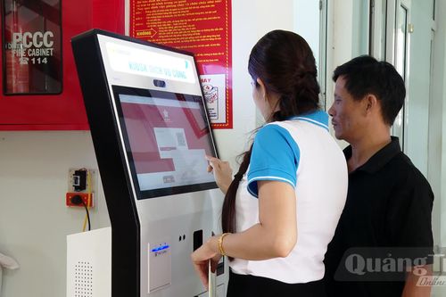 Từ 'Bình dân học vụ số' đến công dân số