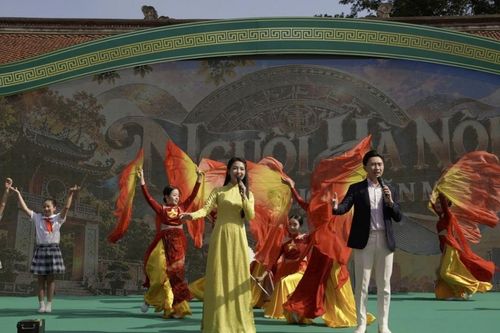 Hà Nội phát động xây dựng người Thủ đô thanh lịch, văn minh năm 2026