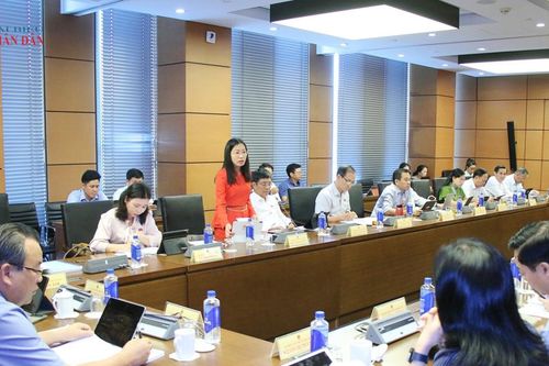 Gắn hoàn thiện pháp luật với yêu cầu thực tiễn