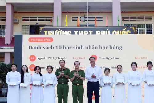 1.500 học sinh ở Phú Quốc được tuyên truyền phòng ngừa vi phạm pháp luật