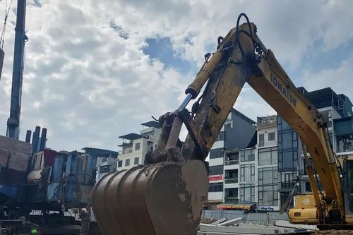 Ngành xây dựng căng mình tìm lao động