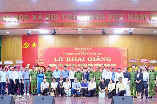 Trường Cao đẳng Kỹ nghệ II, Bộ Công an khai giảng khóa đào tạo nghề cho 1.597 học viên