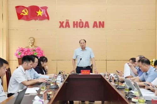 Phó Chủ tịch UBND tỉnh Hoàng Văn Thạch kiểm tra các công trình, dự án khắc phục hậu quả, phòng, chống thiên tai tại xã Hòa An