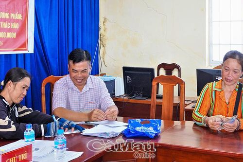 Sông Đốc giải ngân hơn 1 tỷ đồng vốn Quỹ Hỗ trợ nông dân