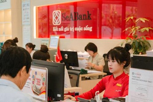 Cuộc đua giảm lãi suất tăng nhiệt, Ngân hàng Nhà nước phát cảnh báo chặn 'lãi suất ngầm'