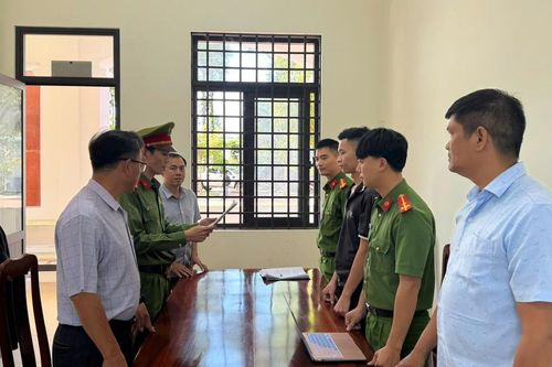 Quảng Ngãi: Khởi tố tài xế uống rượu, điều khiển ô tô gây tai nạn nghiêm trọng