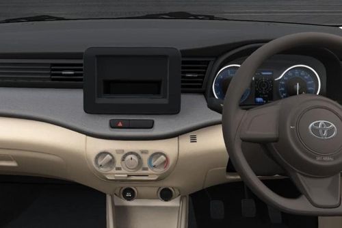 Rẻ hơn Hyundai Grand i10, MPV 7 chỗ Toyota giá 290 triệu đồng động cơ mild-hybrid tiết kiệm nhiên liệu, trang bị thực dụng khách Việt nhìn là mê