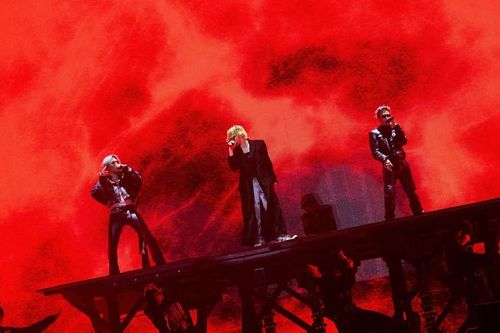 Lưu ý tại concert BIGBANG Hà Nội: Cấm camp rào qua đêm, có sợ tia laser làm hỏng cam?