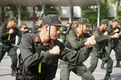 Cảnh sát cơ động Thủ đô giỏi nghiệp vụ, sẵn sàng thực hiện mọi nhiệm vụ