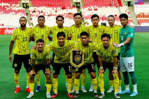 Tuyển Malaysia nhận cảnh báo 'nóng'