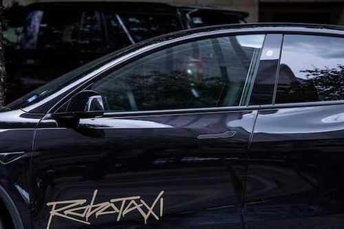 Tesla sẽ bán xe tự lái Cybercab vào cuối năm nay?