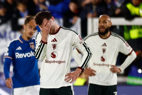 Ai cứu được Manchester United?