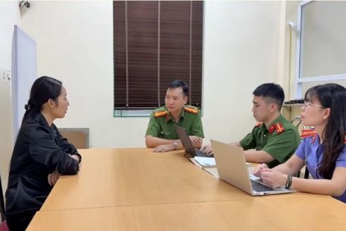 Khởi tố nữ tài xế chống người thi hành công vụ ở Lào Cai