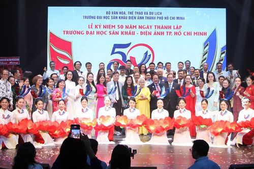 Thứ trưởng Bộ VHTTDL Tạ Quang Đông:'Cần đào tạo nghệ sĩ giàu tâm hồn, vững nghề, có tư duy sáng tạo'
