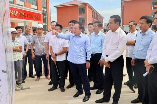 Vận hành trường nội trú liên cấp - gieo tri thức, thắp sáng tương lai vùng biên