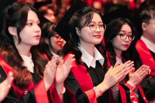 Đề xuất quy định về phát hiện, tiến cử nhân tài; xác định nhu cầu nhân tài