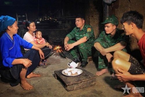 Giúp đồng bào đổi nếp nghĩ, cách làm