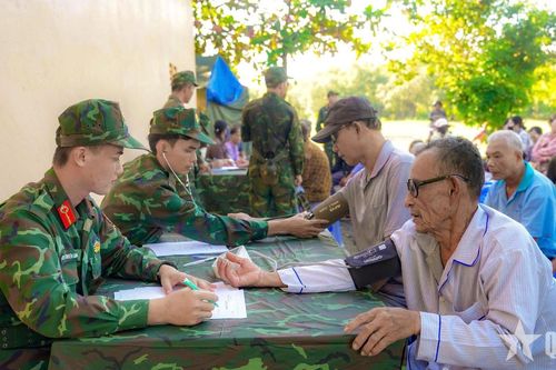 Lữ đoàn Pháo binh 6 (Quân khu 9): Làm tốt công tác dân vận trong diễn tập