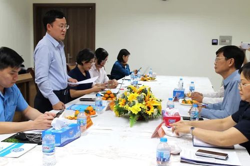Đề xuất tạm hoãn xuất cảnh đối với chủ doanh nghiệp nợ BHXH