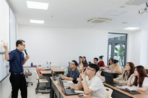 Đại học đồng kiến tạo, cùng giải bài toán phát triển với địa phương