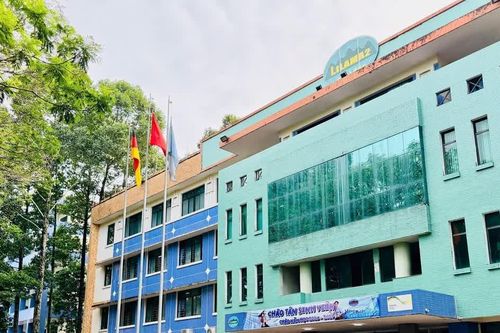 Ngủ một giấc trên xe khách, nam sinh tá hỏa khi bị chở đến gần biên giới Campuchia