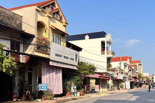 Thời tiết ngày 22/10: Hà Nội nắng ráo, TP HCM chiều tối mưa dông