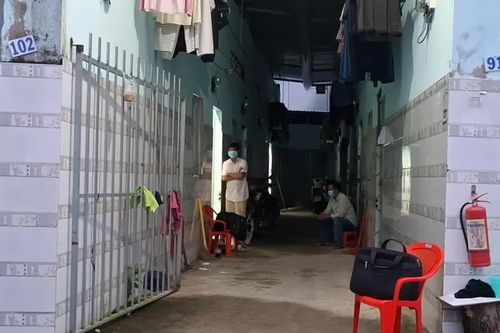Con đi làm về phát hiện cha tử vong trong phòng trọ