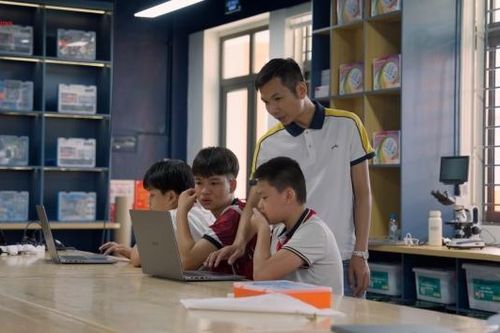 [VIDEO] Ứng dụng phòng STEM của các em học sinh trường PETROVIETNAM - Phong Thổ