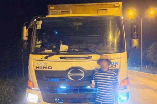 Tài xế xe tải dương tính với ma túy, không có bằng lái