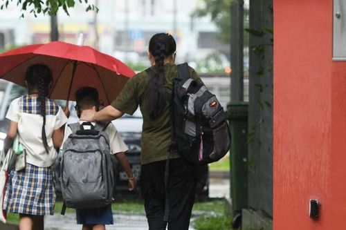 Cuộc đua vào trường tốt khiến nhiều gia đình tính chuyện chuyển nhà