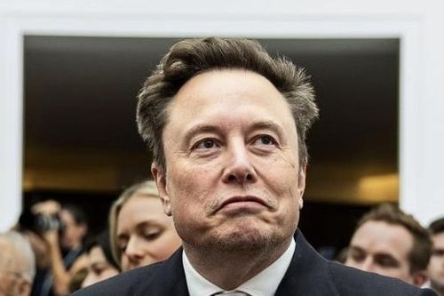 Ngoại trưởng Mỹ nói vấn đề Starlink ở Ukraine là do Elon Musk quyết định