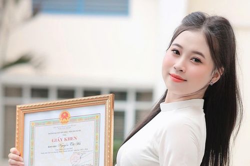 Bỏ công việc ổn định, nữ sinh thi lại đại học, tốt nghiệp thủ khoa đầu ra